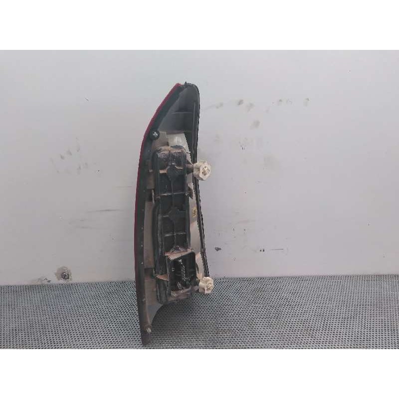 Recambio de piloto trasero derecho para opel astra g caravan club referencia OEM IAM - Gris 2