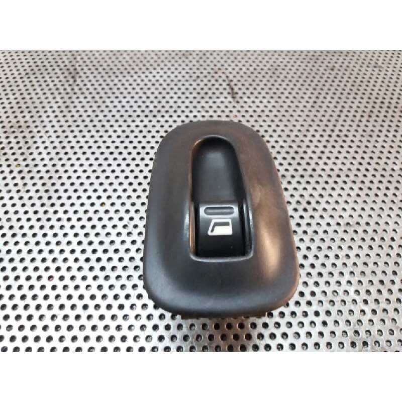 Recambio de mando elevalunas delantero izquierdo para peugeot 306 berlina 3/4/5 puertas (s2) boulebard referencia OEM IAM   