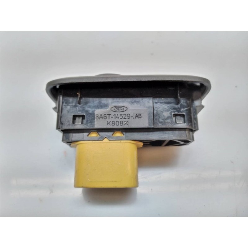 Recambio de mando elevalunas delantero derecho para ford fiesta (cb1) trend referencia OEM IAM 8A6T14529AB - Blanco 2