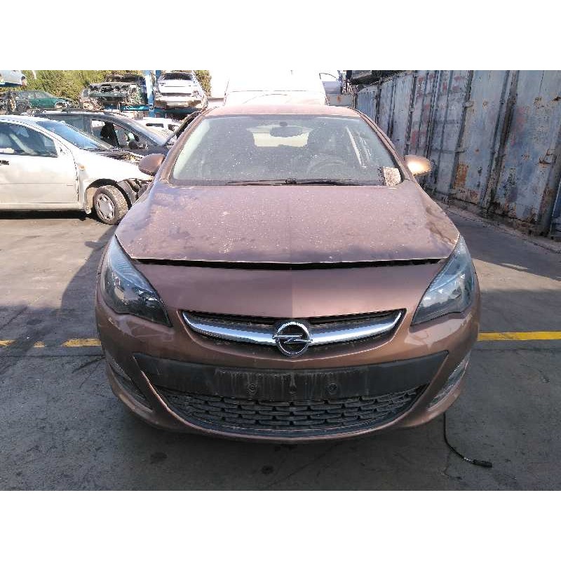 opel astra j lim. del año 2015