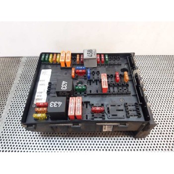 CAJA RELES / FUSIBLES 1K0937124K 