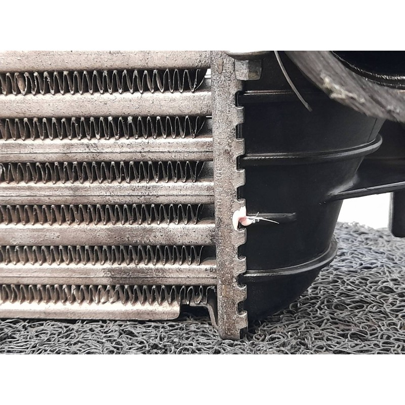 Recambio de intercooler para opel vivaro combi 2.9t corto referencia OEM IAM 7700312903G 91166035 - Blanco 2