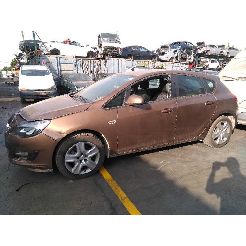 opel astra j lim. del año 2015