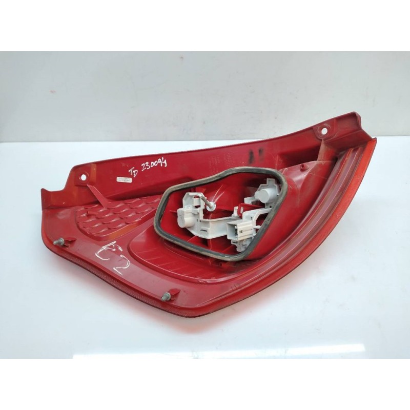 Recambio de piloto trasero derecho para ford fiesta (cb1) trend referencia OEM IAM - Blanco 2