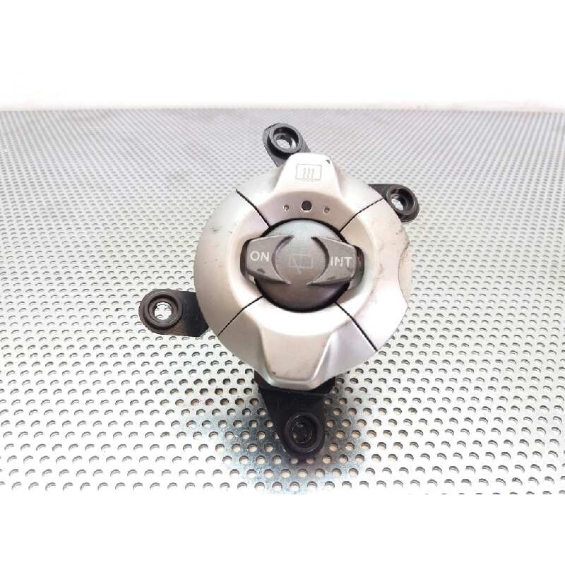 Recambio de mando limpia para hyundai coupe (j2) 1.6 16v cat referencia OEM IAM 937012761000530 73183 