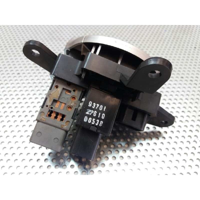 Recambio de mando limpia para hyundai coupe (j2) 1.6 16v cat referencia OEM IAM 937012761000530 73183 3