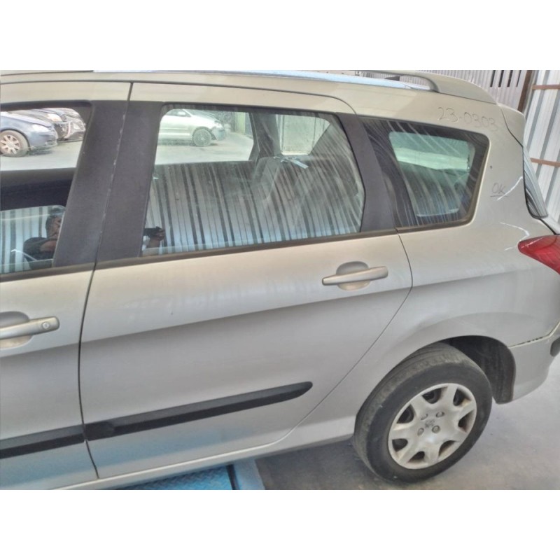 Recambio de puerta trasera izquierda para peugeot 308 sw confort referencia OEM IAM   