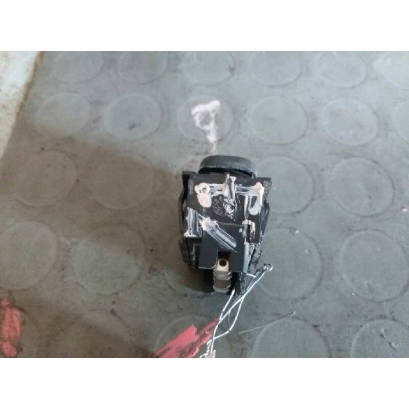 Recambio de mando elevalunas delantero derecho para citroën berlingo 1.9 d 600 furg. referencia OEM IAM - Gris 2