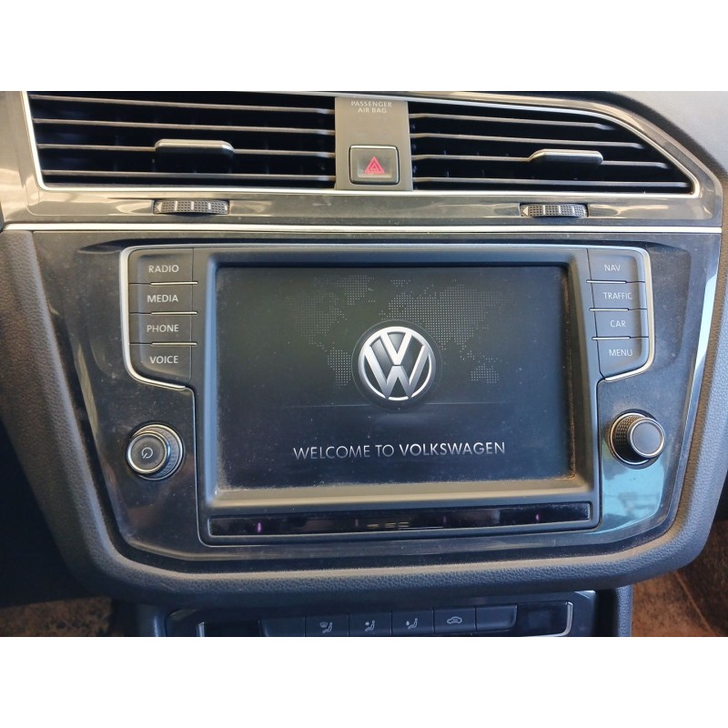 Recambio de pantalla multifuncion para volkswagen tiguan (ad1, ax1) 2.0 tdi referencia OEM IAM   