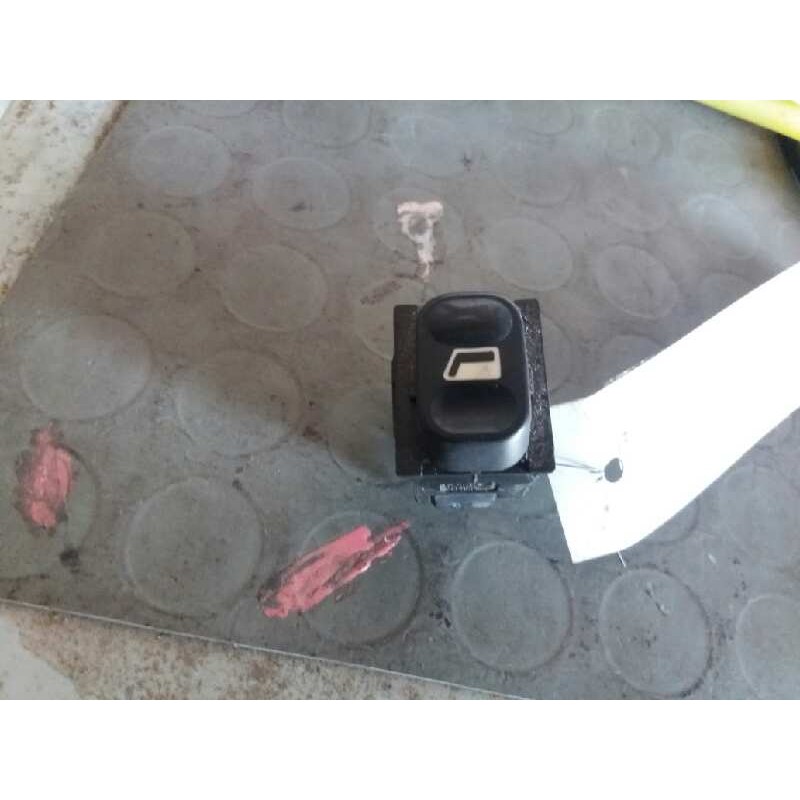 Recambio de mando elevalunas delantero derecho para citroën berlingo 1.9 d 600 furg. referencia OEM IAM - Gris 4