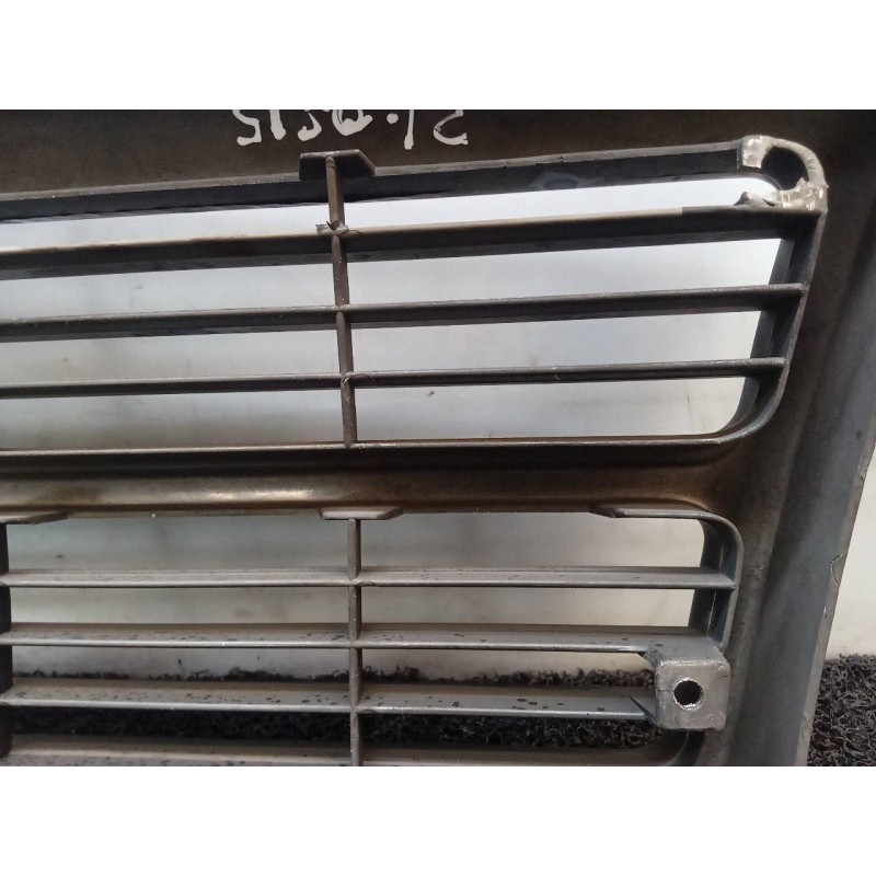 Recambio de rejilla delantera para chrysler voyager (es) 3.3 le referencia OEM IAM 5263546 526352880207 - Azul 2
