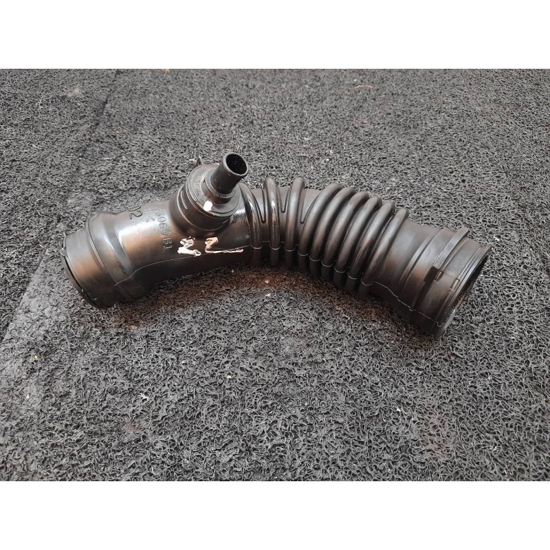 Recambio de tubo para toyota auris active referencia OEM IAM 1788133060B1  