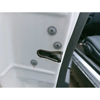 CERRADURA PUERTA DELANTERA IZQUIERDA 