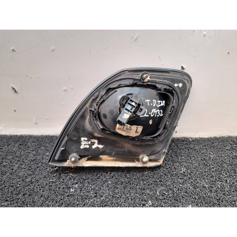 Recambio de piloto trasero derecho interior para nissan primera berlina (p11) comfort referencia OEM IAM 2
