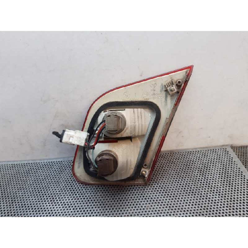 Recambio de piloto trasero izquierdo interior para mitsubishi carisma berlina 5 (da0) 1900 di-d comfort referencia OEM IAM 2