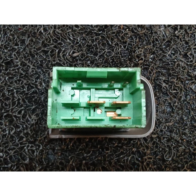 Recambio de warning para nissan cabstar 01.04  cabina simple cabina individual referencia OEM IAM - Blanco 3