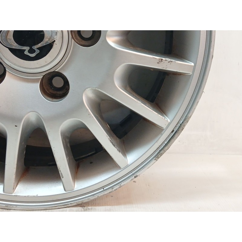 Recambio de llanta para ssangyong rodius xdi referencia OEM IAM 4173021320 - Blanco 2