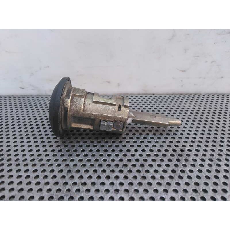 Recambio de bombin puerta delantera derecha para ford transit connect (tc7) furgón (2006) referencia OEM IAM - Blanco 2
