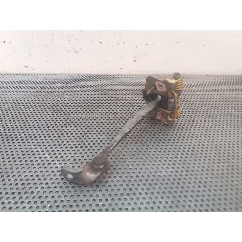 Recambio de retenedor puerta trasera derecha para renault megane i scenic (ja0) 1.9 dt alize referencia OEM IAM   