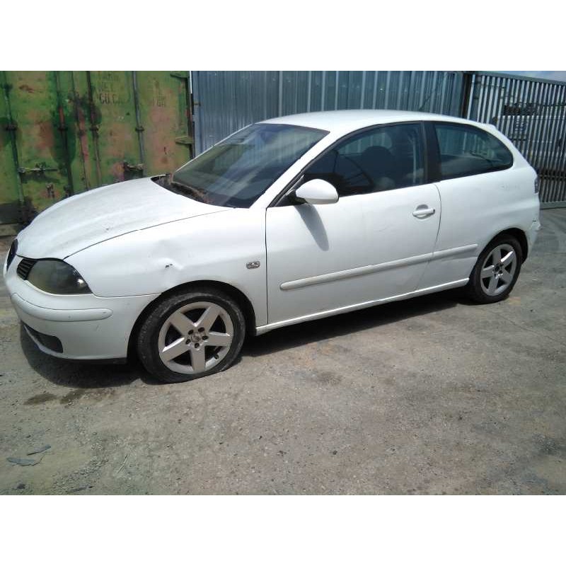 seat ibiza (6l1) del año 2003