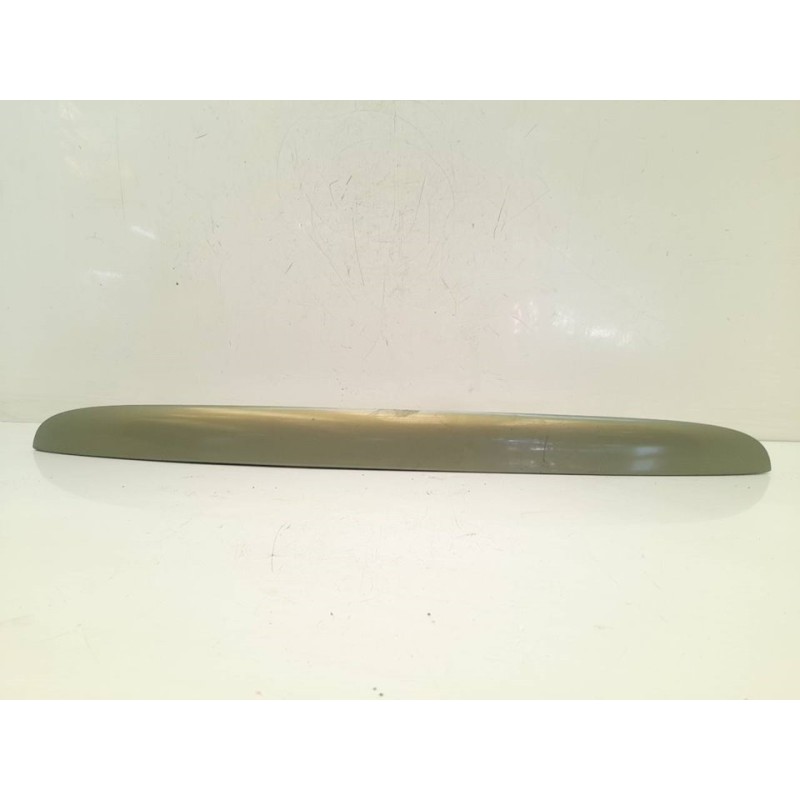 Recambio de molduras traseras para renault scenic (ja..) 1.6 16v expression referencia OEM IAM 7700428465  