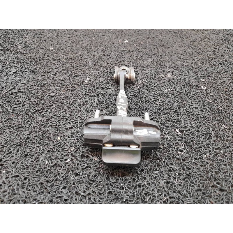 Recambio de retenedor puerta trasera derecha para ford focus turn. (cb8) trend referencia OEM IAM - Negro 2