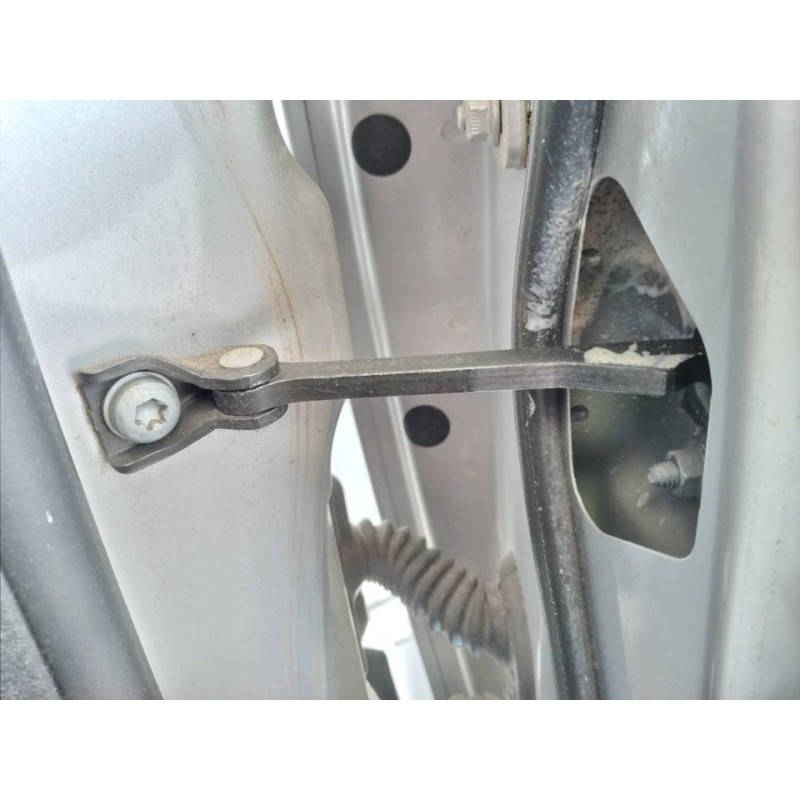 Recambio de retenedor puerta delantera derecha para peugeot 308 sw confort referencia OEM IAM   