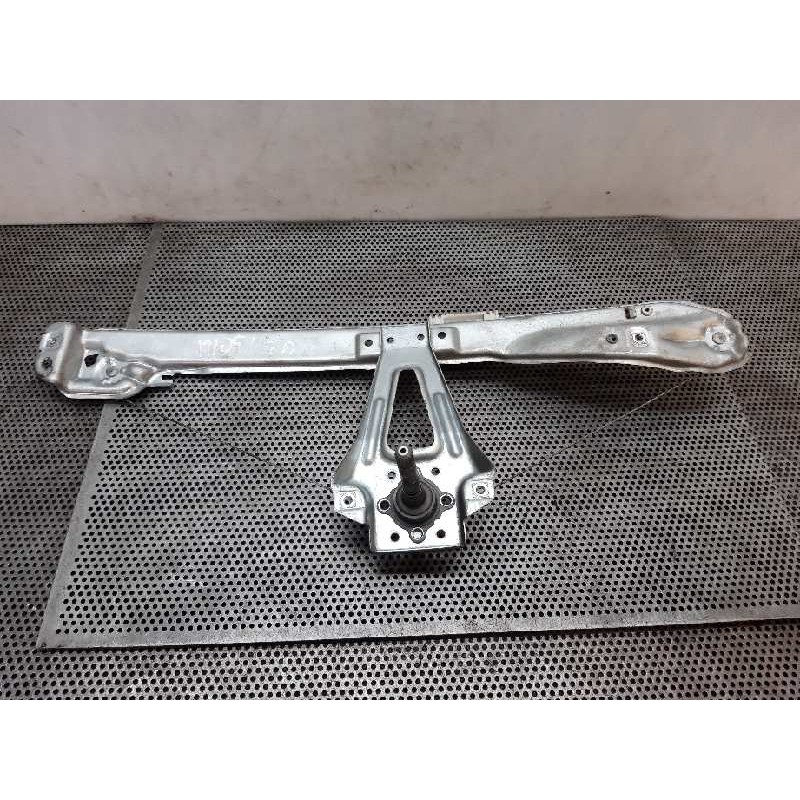 Recambio de elevalunas trasero derecho para renault clio grandtour dynamique referencia OEM IAM 8200291155B  
