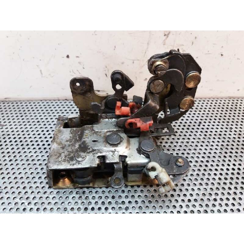 Recambio de cerradura puerta trasera derecha para chrysler jeep cherokee (xj) country referencia OEM IAM   