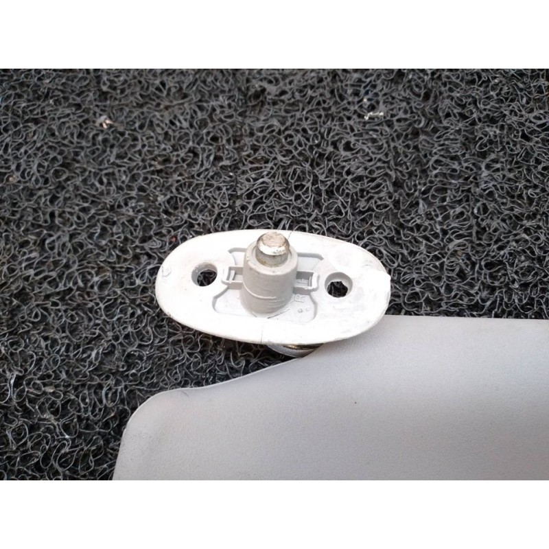 Recambio de parasol derecho para kia shuma ii 1.6 ls berlina portón referencia OEM IAM 3