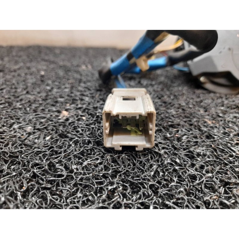Recambio de cerradura puerta delantera derecha para mg serie 600 (rh) 618 i referencia OEM IAM 3