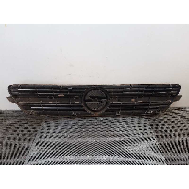 Recambio de rejilla delantera para opel meriva enjoy referencia OEM IAM - Negro 2