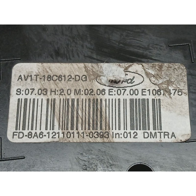 Recambio de mando climatizador para ford b-max titanium referencia OEM IAM AV1T18C612DQ - Blanco 2