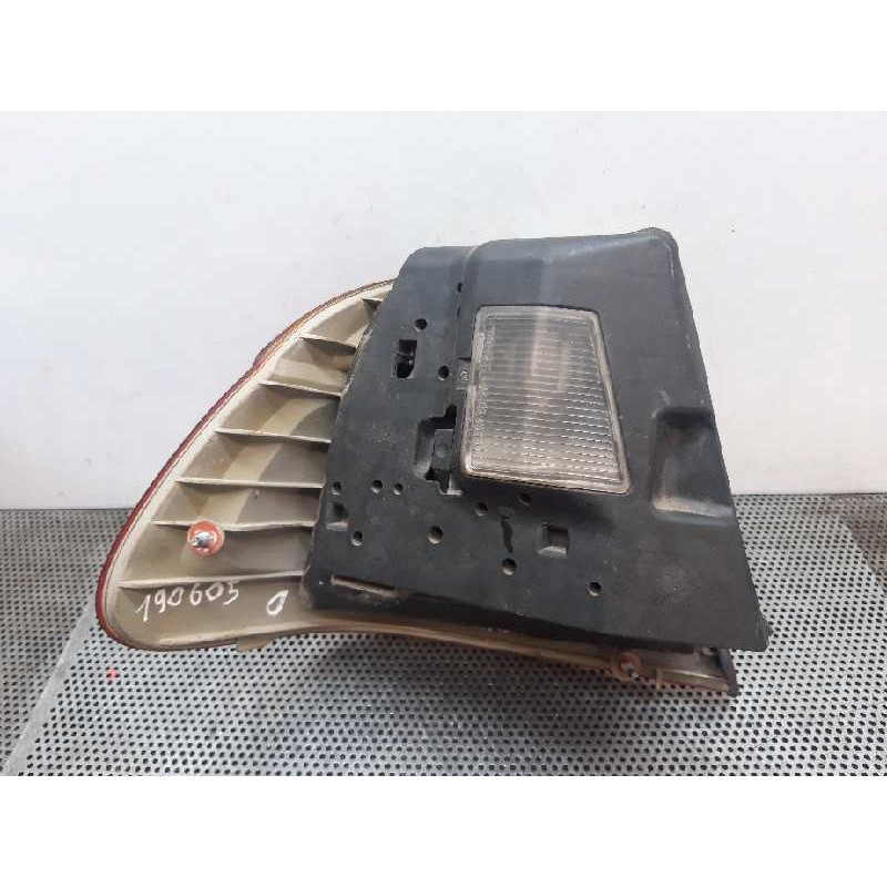 Recambio de piloto trasero derecho para bmw serie 3 berlina (e46) 320d referencia OEM IAM - Gris 2