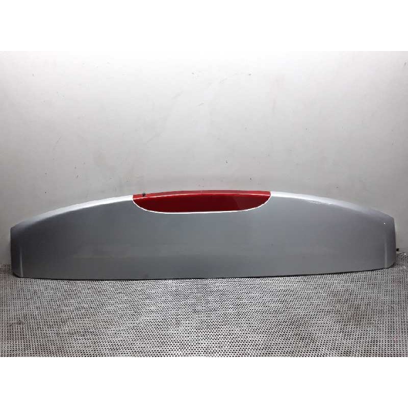 Recambio de aleron trasero para renault clio grandtour dynamique referencia OEM IAM   