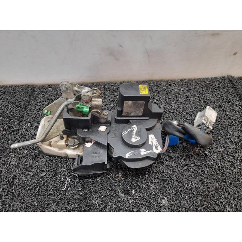 Recambio de cerradura puerta trasera derecha para mg serie 600 (rh) 618 i referencia OEM IAM 2