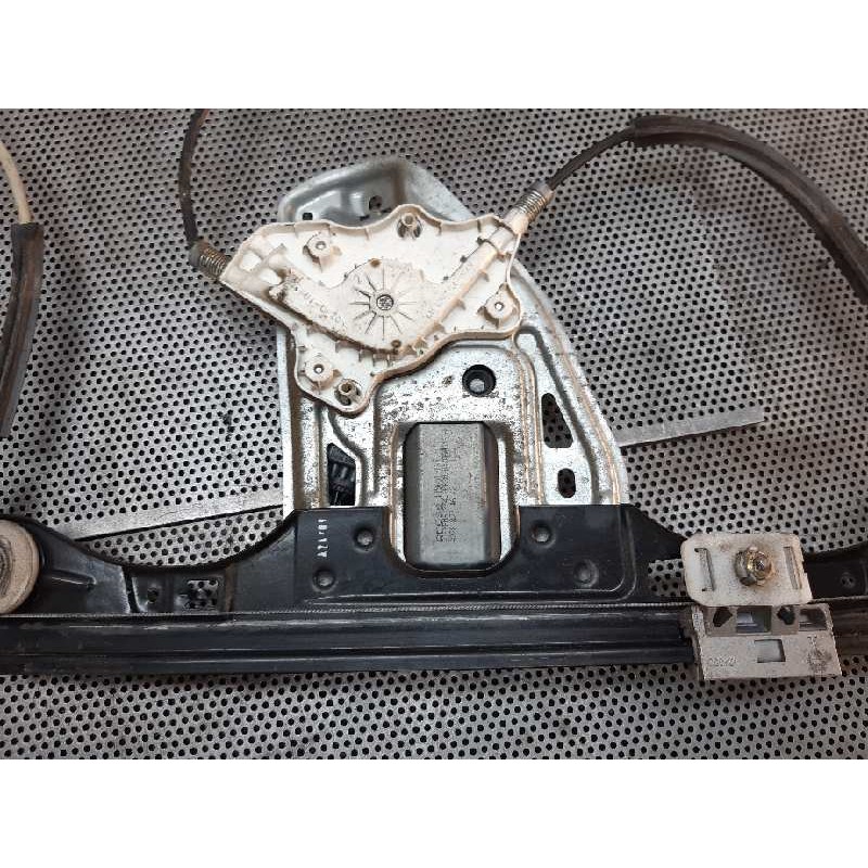 Recambio de elevalunas delantero izquierdo para mercedes-benz clase c (w203) berlina 270 cdi (203.016) referencia OEM IAM 2