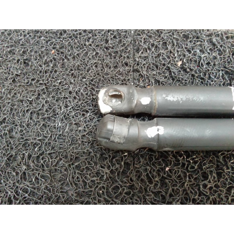 Recambio de amortiguadores maletero / porton para renault clio grandtour dynamique referencia OEM IAM 2