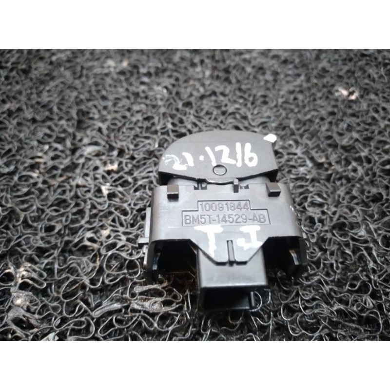 Recambio de mando elevalunas trasero izquierdo para ford b-max titanium referencia OEM IAM BM5T14529AB - Blanco 2