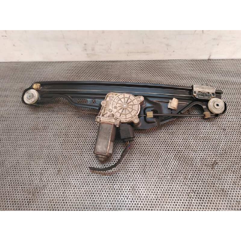Recambio de elevalunas trasero derecho para bmw serie 5 berlina (e60) 535d referencia OEM IAM - Azul 2