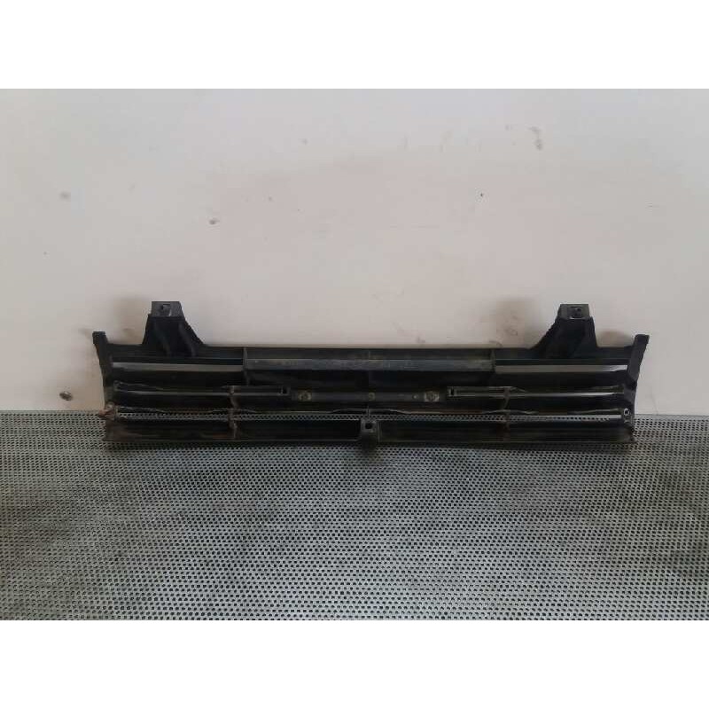 Recambio de rejilla delantera para daihatsu charade 1.3 referencia OEM IAM - Rojo 3