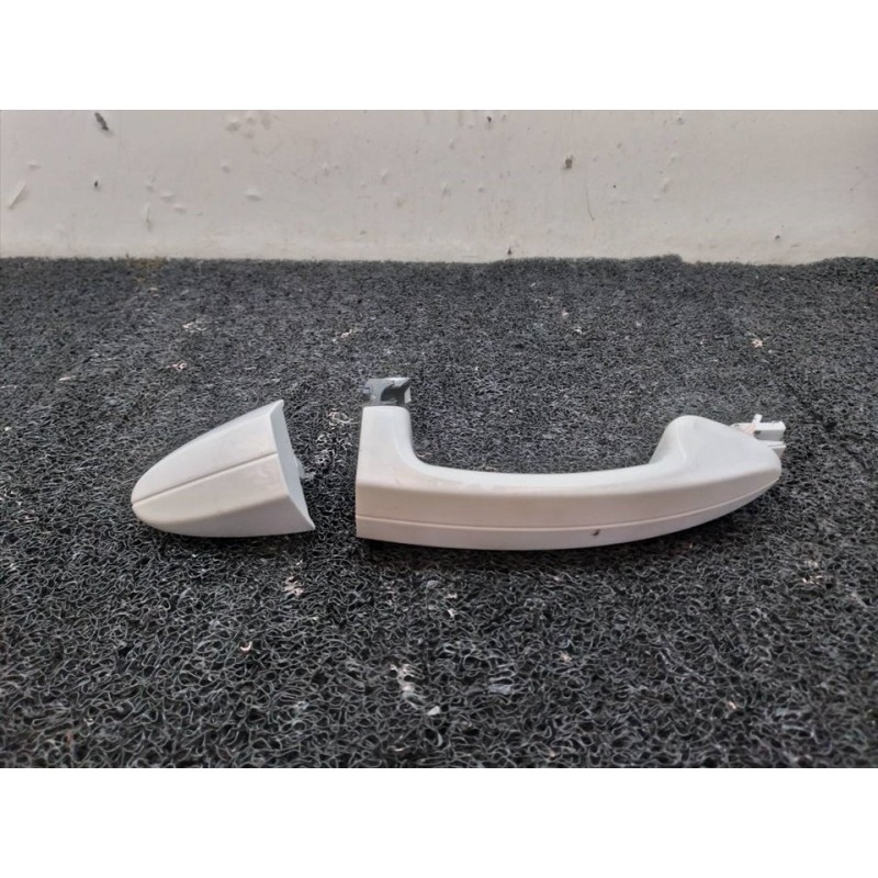 Recambio de maneta exterior lateral izquierda para ford b-max titanium referencia OEM IAM   