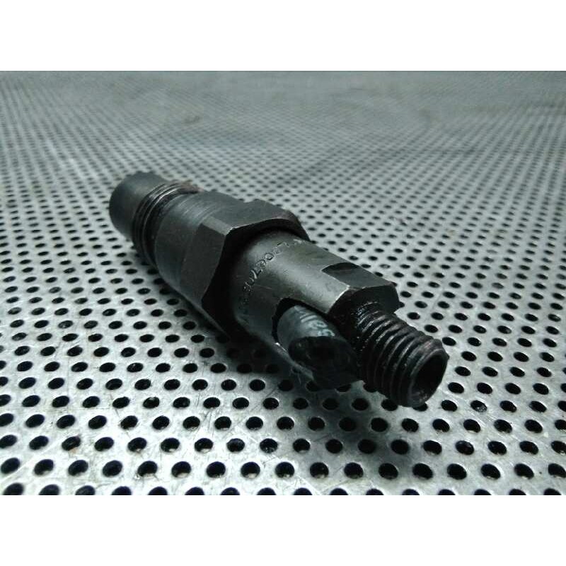 Recambio de inyector para nissan trade 2.8d referencia OEM IAM LCC6702501  