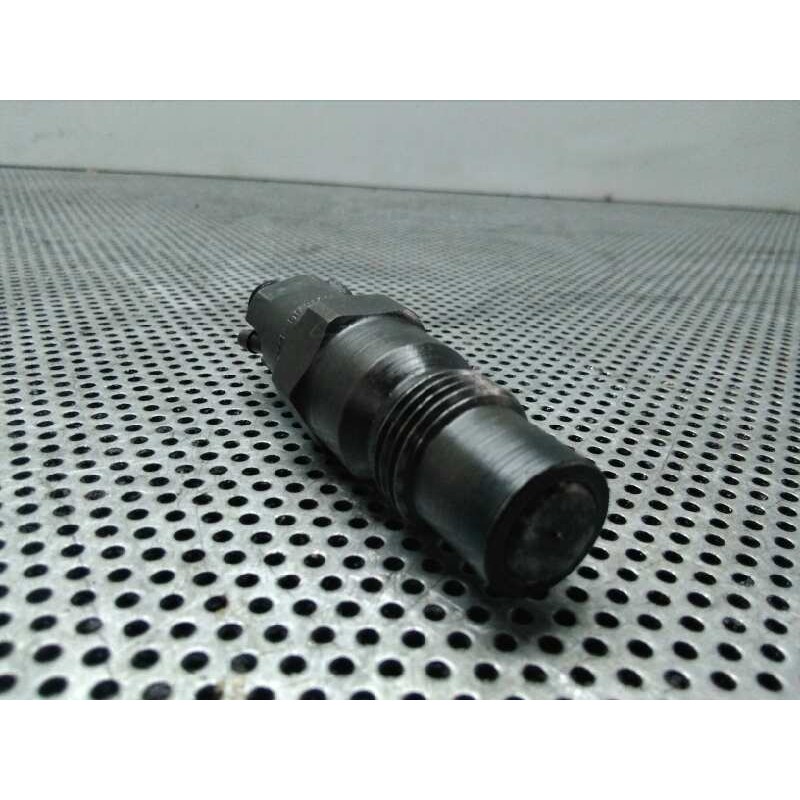Recambio de inyector para nissan trade 2.8d referencia OEM IAM LCC6702501 - Blanco 3