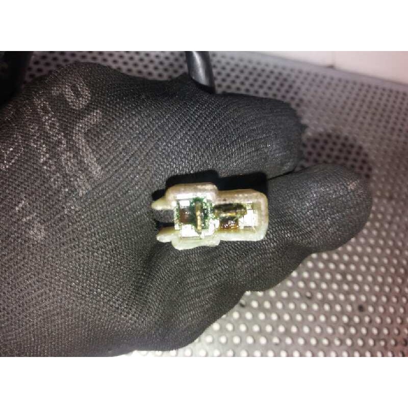 Recambio de elevalunas delantero derecho para daihatsu charade 1.3 referencia OEM IAM - Rojo 2