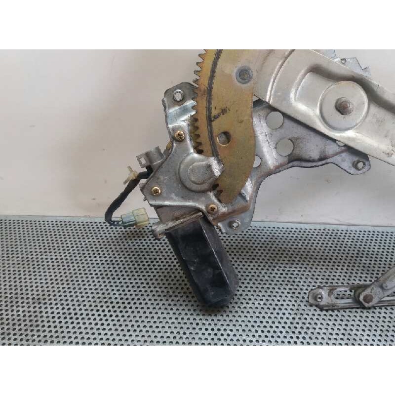 Recambio de elevalunas delantero derecho para daihatsu charade 1.3 referencia OEM IAM - Rojo 4