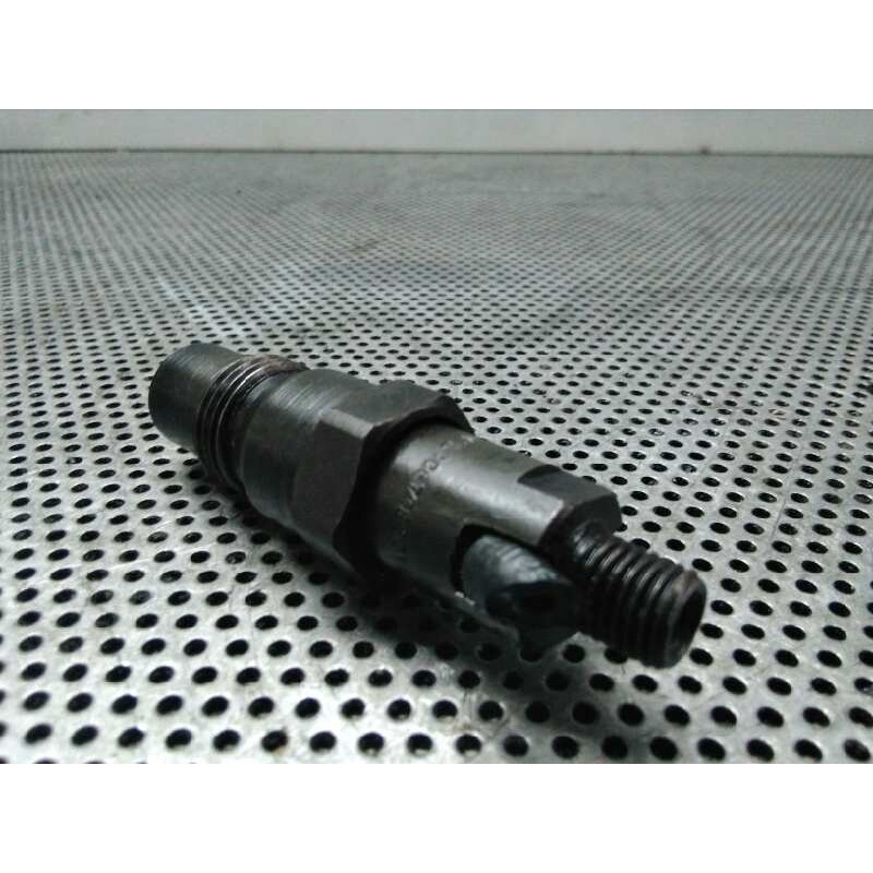 Recambio de inyector para nissan trade 2.8d referencia OEM IAM LCC6702501  