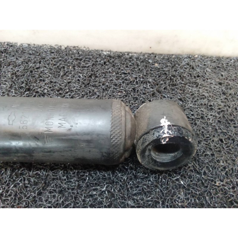 Recambio de amortiguador trasero derecho para nissan serena (c23m) 2.3 lx diesel referencia OEM IAM 3