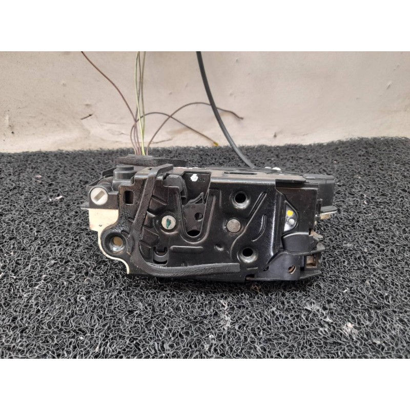 Recambio de cerradura puerta trasera izquierda para volkswagen polo (6r1) sport referencia OEM IAM 5K4839015F - Negro 3
