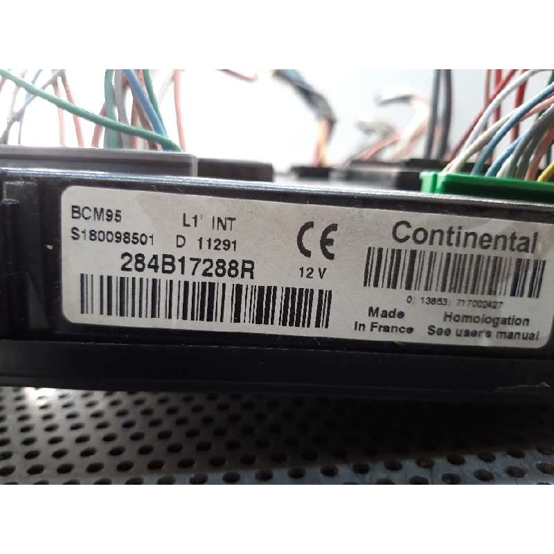 Recambio de caja reles / fusibles para renault megane iii berlina 5 p dynamique referencia OEM IAM S180098501 284B17288R - Blanco 6